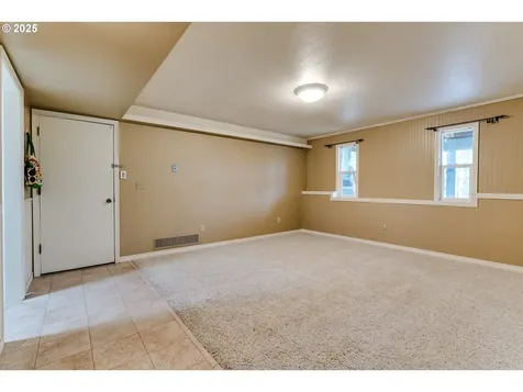 2495 Wilson Drive Eugene OR 97405