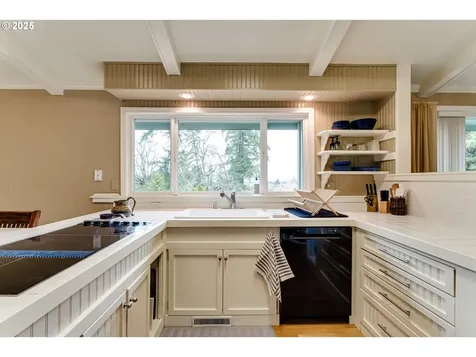 2495 Wilson Drive Eugene OR 97405
