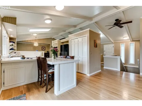 2495 Wilson Drive Eugene OR 97405
