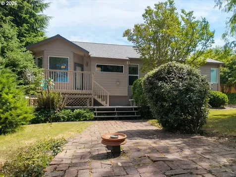 1915 NW Cascade Heights Drive Albany OR 97321