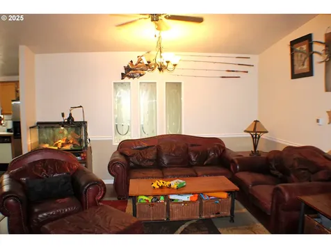 231 Arrow Way Myrtle Creek OR 97457