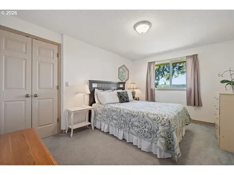 32501 NW Eagle Crest Drive Ridgefield WA 98642