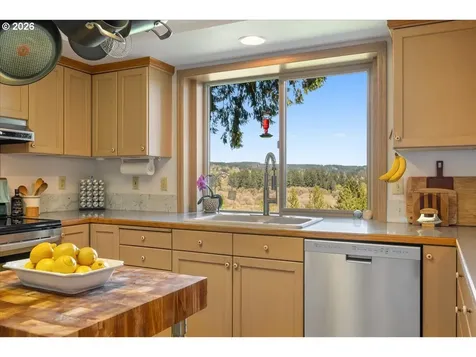 32501 NW Eagle Crest Drive Ridgefield WA 98642