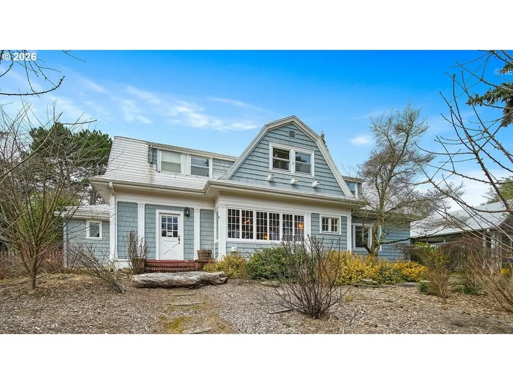 6533 SW 34th Avenue Portland OR 97239