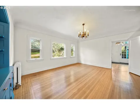 6533 SW 34th Avenue Portland OR 97239