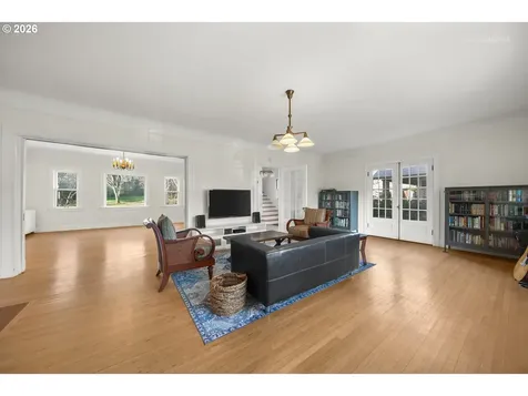 6533 SW 34th Avenue Portland OR 97239