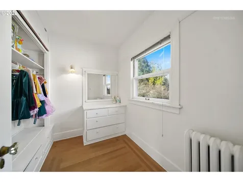 6533 SW 34th Avenue Portland OR 97239