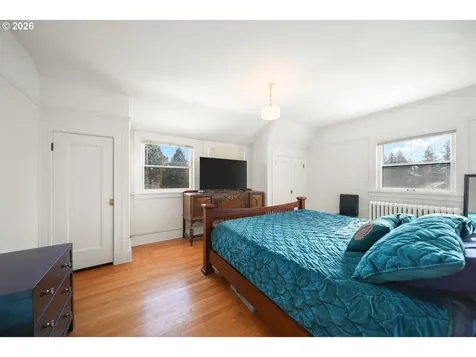 6533 SW 34th Avenue Portland OR 97239