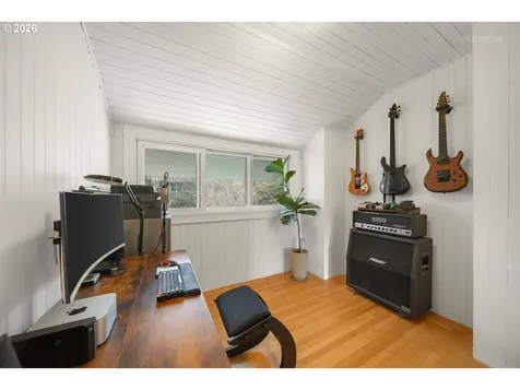 6533 SW 34th Avenue Portland OR 97239