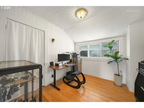 6533 SW 34th Avenue Portland OR 97239