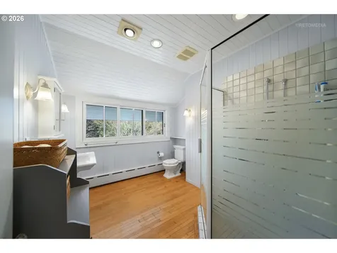 6533 SW 34th Avenue Portland OR 97239