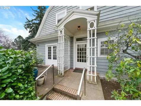 6533 SW 34th Avenue Portland OR 97239