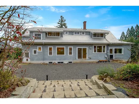 6533 SW 34th Avenue Portland OR 97239