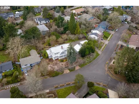6533 SW 34th Avenue Portland OR 97239
