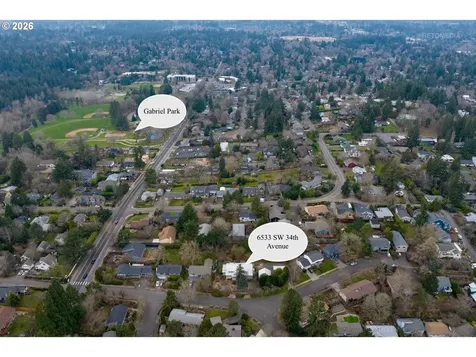6533 SW 34th Avenue Portland OR 97239