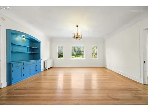 6533 SW 34th Avenue Portland OR 97239