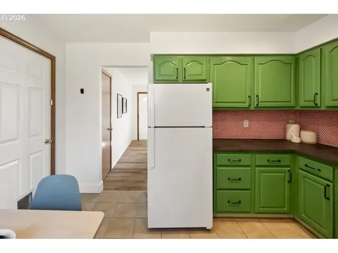 1149 SE 88th Avenue Portland OR 97216