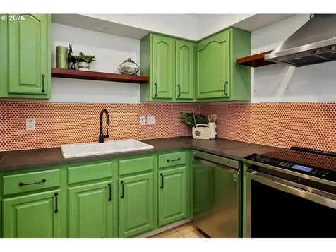 1149 SE 88th Avenue Portland OR 97216