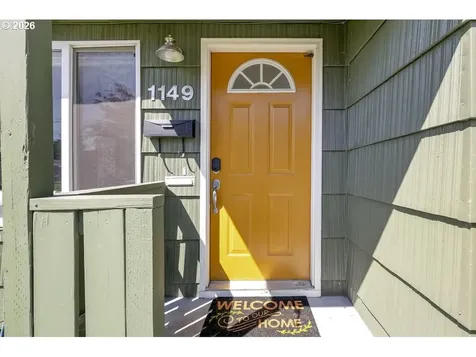 1149 SE 88th Avenue Portland OR 97216