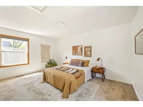 1149 SE 88th Avenue Portland OR 97216