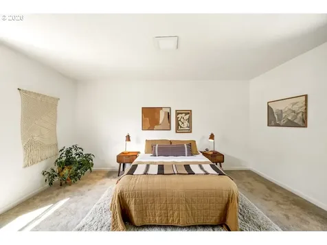 1149 SE 88th Avenue Portland OR 97216