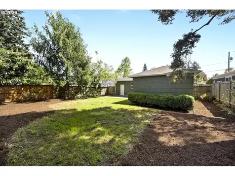1149 SE 88th Avenue Portland OR 97216
