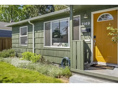 1149 SE 88th Avenue Portland OR 97216