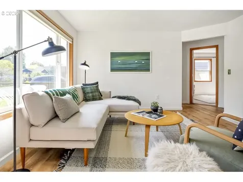 1149 SE 88th Avenue Portland OR 97216