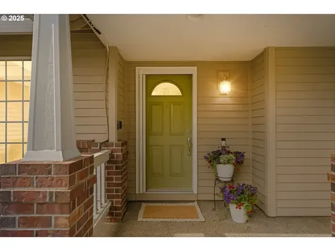 1281 NE Zachary Street Hillsboro OR 97124