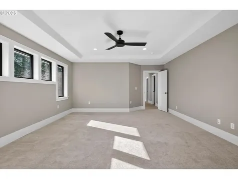 891 8th Street Lake Oswego OR 97034