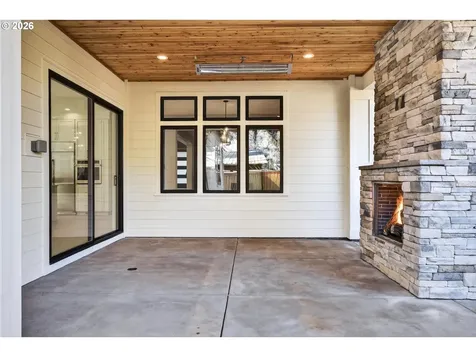 891 8th Street Lake Oswego OR 97034