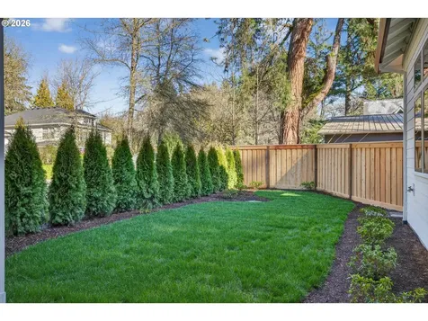 891 8th Street Lake Oswego OR 97034