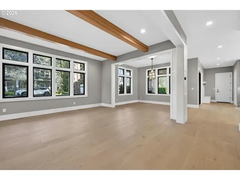 891 8th Street Lake Oswego OR 97034