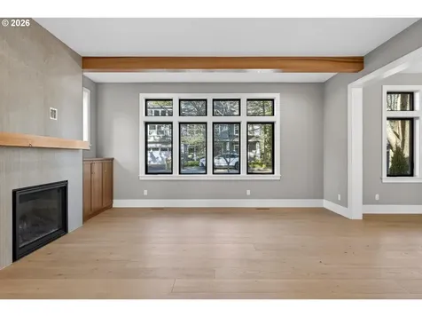 891 8th Street Lake Oswego OR 97034
