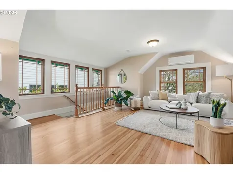 5025 NE 24th Avenue Portland OR 97211