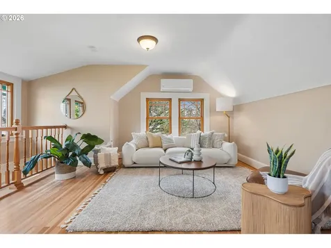 5025 NE 24th Avenue Portland OR 97211