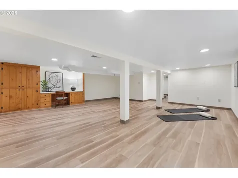 5025 NE 24th Avenue Portland OR 97211