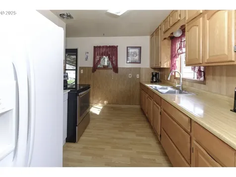 88199 Chestnut Street Mapleton OR 97453