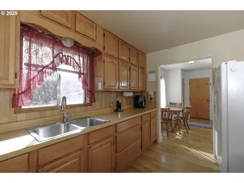 88199 Chestnut Street Mapleton OR 97453