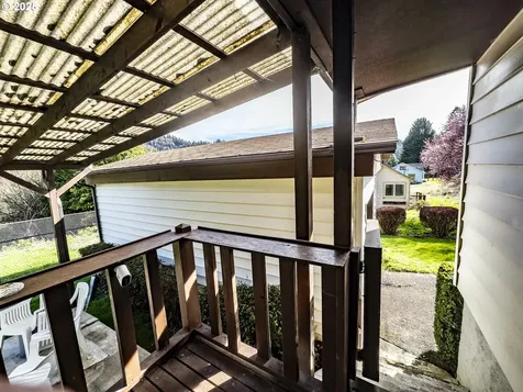 88199 Chestnut Street Mapleton OR 97453