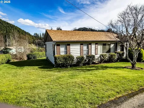 88199 Chestnut Street Mapleton OR 97453