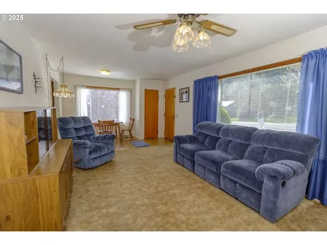 88199 Chestnut Street Mapleton OR 97453
