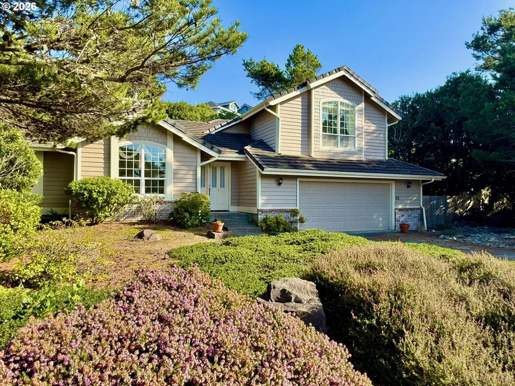 65 Shoreline Drive Florence OR 97439