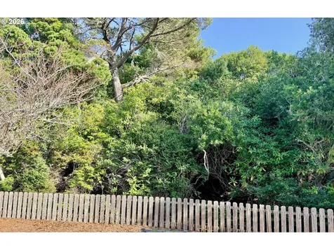 65 Shoreline Drive Florence OR 97439