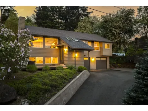 8630 SW 61st Avenue Portland OR 97219