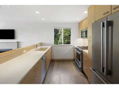 8630 SW 61st Avenue Portland OR 97219