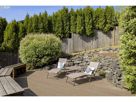 8630 SW 61st Avenue Portland OR 97219