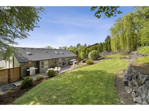 8630 SW 61st Avenue Portland OR 97219