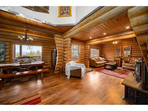 2260 SE Highland Road Prineville OR 97754