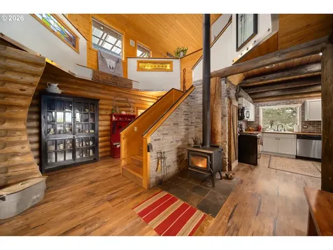2260 SE Highland Road Prineville OR 97754